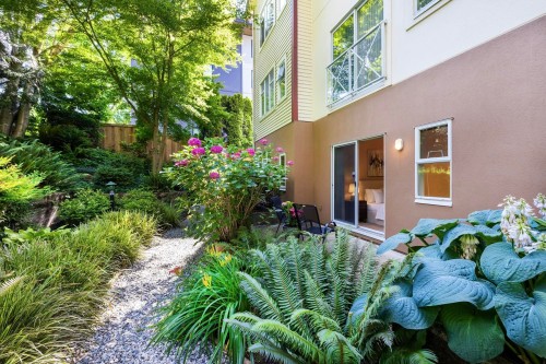 206-678 Queens Road W, North Vancouver, BC 