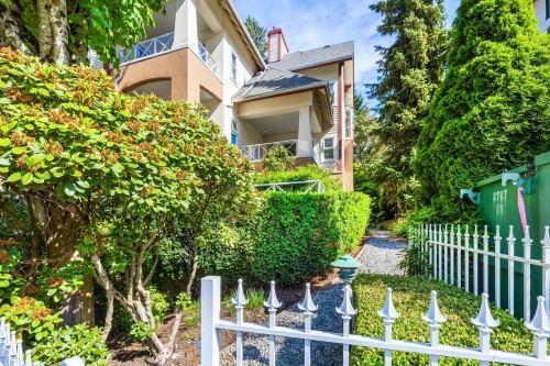206-678 Queens Road W, North Vancouver, BC 