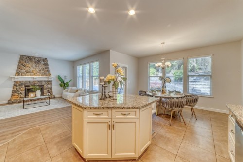 123 Maple Drive, Port Moody, BC 
