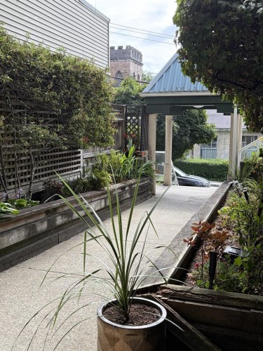 106-509 Carnarvon Street, New Westminster, BC - Outdoor