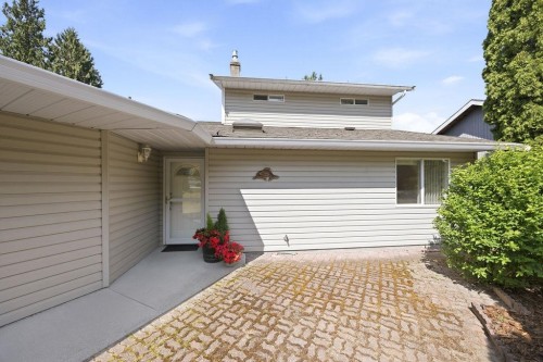 6343 Marmot Road, Sechelt, BC 