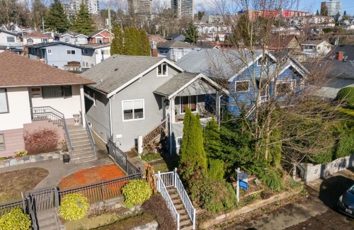 3617 Adanac Street, Vancouver, BC 