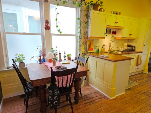 2834 Victoria Drive, Vancouver, BC 