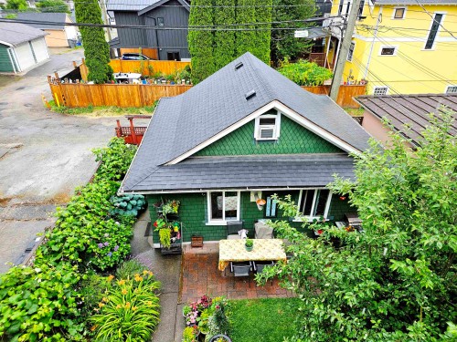 2834 Victoria Drive, Vancouver, BC 