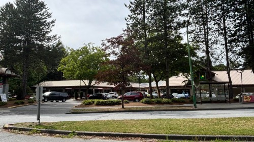 8-7371 Montecito Drive, Burnaby, BC - Outdoor
