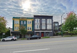 2-862 Broadway E Vancouver, BC V5T 1Y1