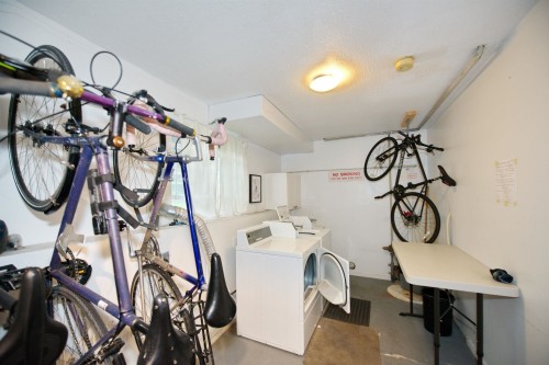 2-862 Broadway E, Vancouver, BC 