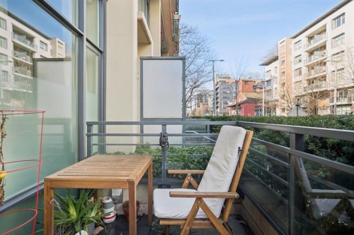 62 1St Avenue W, Vancouver, BC - Outdoor With Exterior