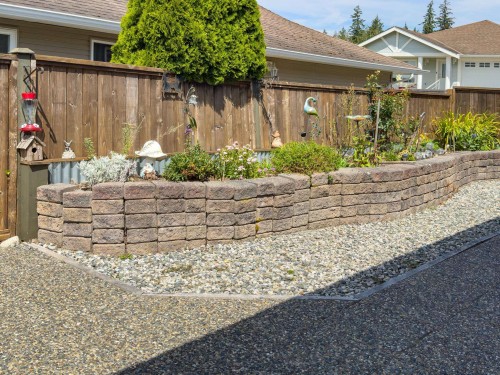 5692 Emily Way, Sechelt, BC 