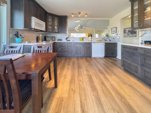 5692 Emily Way, Sechelt, BC 