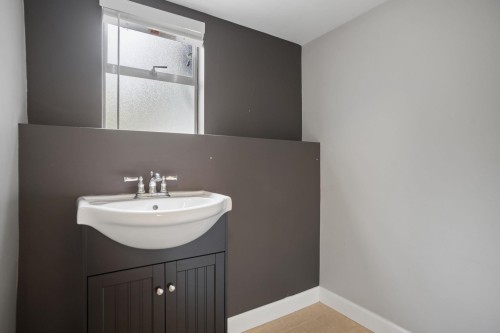 1211 Chartwell Drive, West Vancouver, BC 
