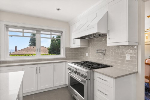 366 Balfour Drive, Coquitlam, BC 