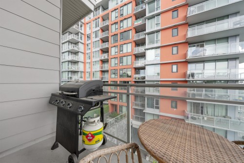 502-3263 Pierview Crescent, Vancouver, BC - Outdoor