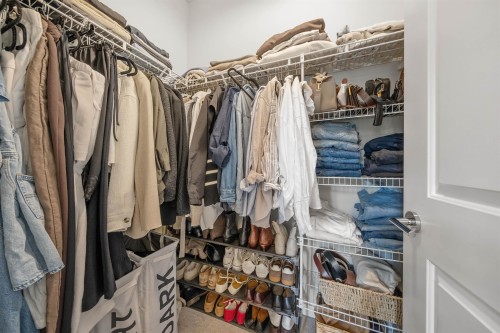 502-3263 Pierview Crescent, Vancouver, BC - Indoor With Storage