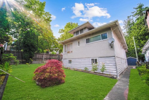 1807 38Th Avenue E, Vancouver, BC 