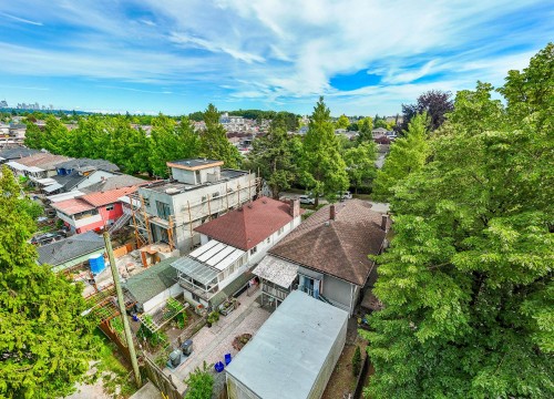 1807 38Th Avenue E, Vancouver, BC 