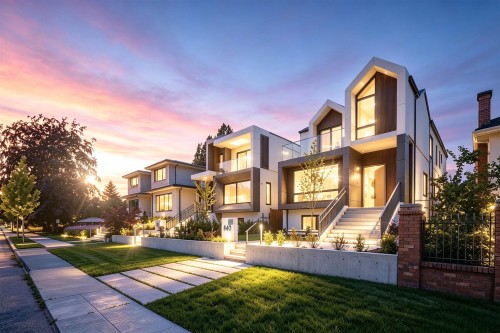 840 14Th Street E, North Vancouver, BC 