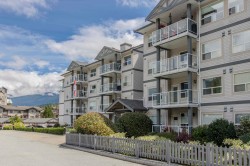 207-1203 Pemberton Avenue Squamish, BC V8B 0J7
