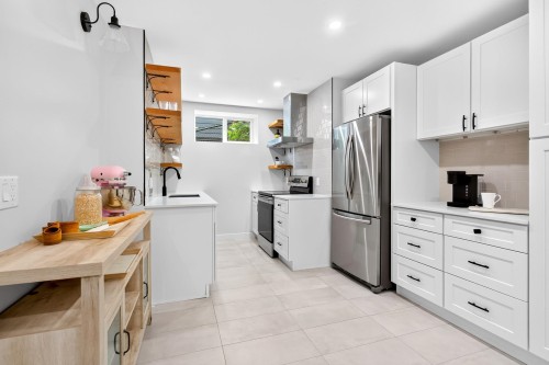 1110 Barberry Place, Port Moody, BC 