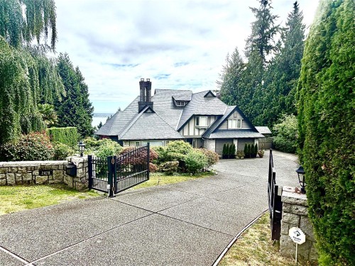 2478 Westhill Court  West Vancouver, BC V7S 3A5