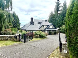 2478 Westhill Court  West Vancouver, BC V7S 3A5