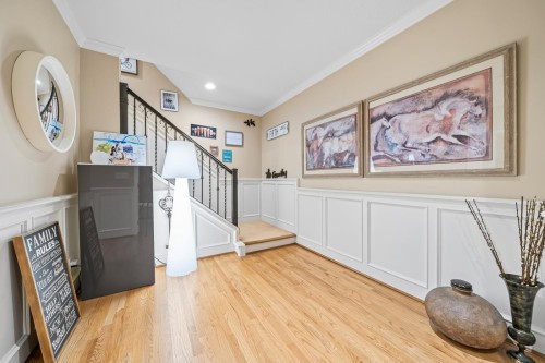 2478 Westhill Court, West Vancouver, BC - Indoor Photo Showing Other Room