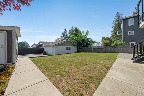 8008 13Th Avenue, Burnaby, BC 