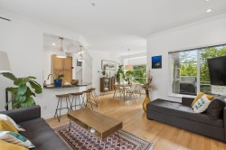 9-3175 Baird Road  North Vancouver, BC V7K 2G5