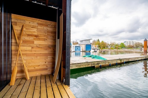 A24-415 Esplanade, North Vancouver, BC - 