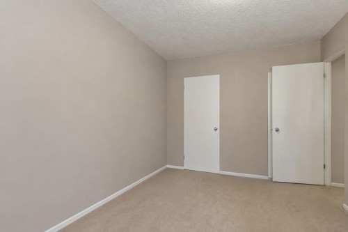 32-21555 Dewdney Trunk Road, Maple Ridge, BC - Indoor Photo Showing Other Room