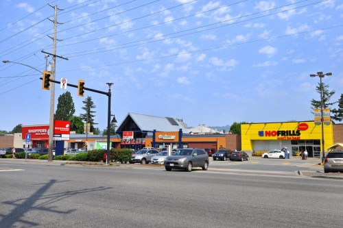 32-21555 Dewdney Trunk Road, Maple Ridge, BC - Outdoor