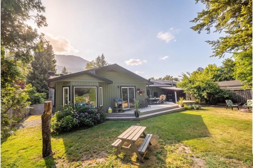 41532 Rae Road, Squamish, BC 