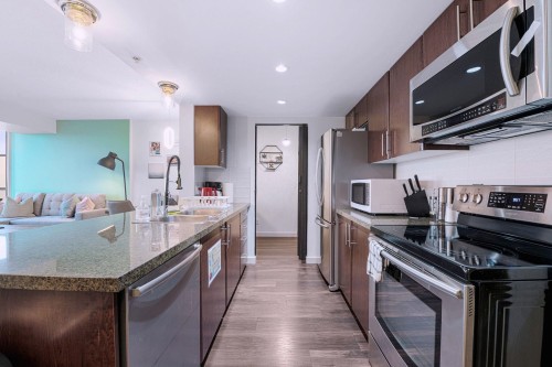 2209-58 Keefer Place, Vancouver, BC 