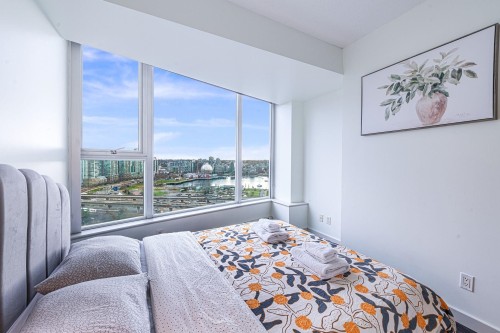 2209-58 Keefer Place, Vancouver, BC 