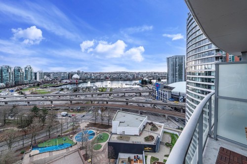 2209-58 Keefer Place, Vancouver, BC 