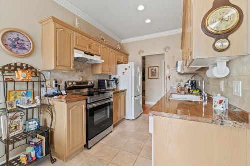 302-3176 Plateau Boulevard, Coquitlam, BC 
