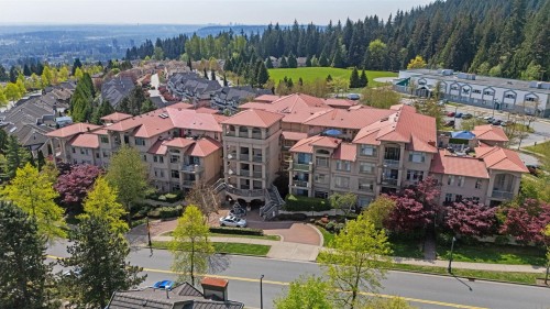 302-3176 Plateau Boulevard, Coquitlam, BC 