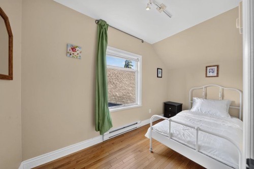 4549 12Th Avenue W, Vancouver, BC - Indoor Photo Showing Bedroom