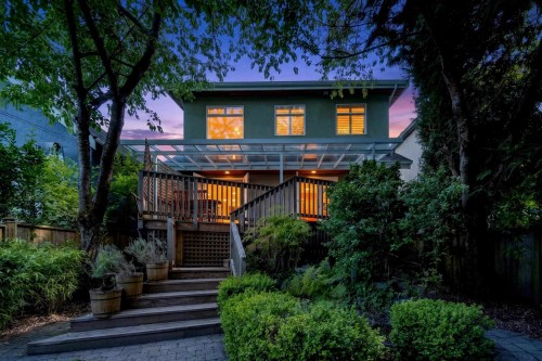 4549 12Th Avenue W, Vancouver, BC - Outdoor With Deck Patio Veranda