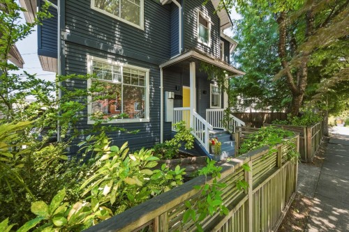 1239 22Nd Avenue E, Vancouver, BC 
