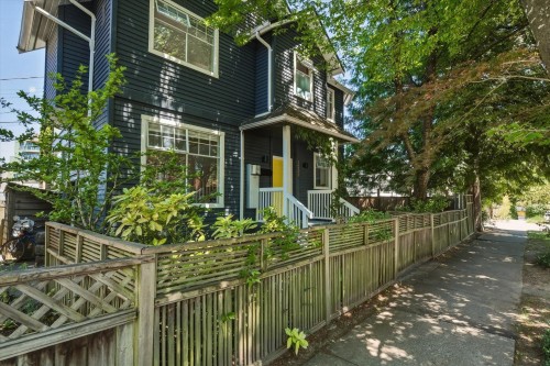 1239 22Nd Avenue E, Vancouver, BC 