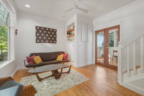 1239 22Nd Avenue E, Vancouver, BC 