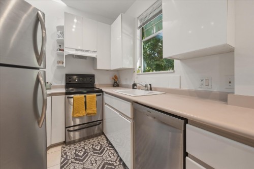 1239 22Nd Avenue E, Vancouver, BC 