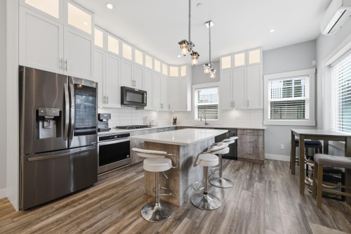 23257 Dogwood Avenue, Maple Ridge, BC - Indoor