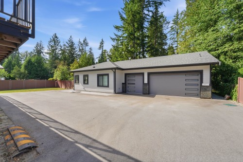 23257 Dogwood Avenue, Maple Ridge, BC - Indoor Photo Showing Laundry Room