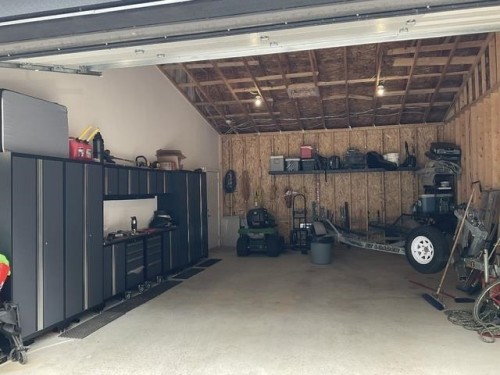 23257 Dogwood Avenue, Maple Ridge, BC - Outdoor With Exterior