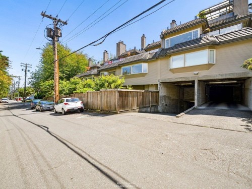 2419 1St Avenue W, Vancouver, BC - Outdoor