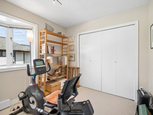 2419 1St Avenue W, Vancouver, BC - Indoor Photo Showing Gym Room