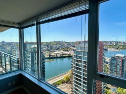 3005-33 Smithe Street Vancouver, BC V6B 0B5