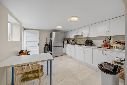 3884 20Th Avenue W, Vancouver, BC 